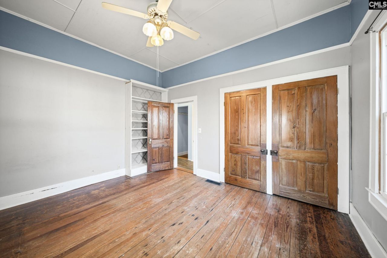 31 Gardner Street S Photo 23