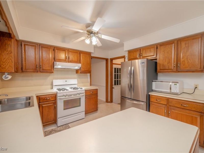 3990 Claridge Drive, Austintown, OH 44511 Photo 12