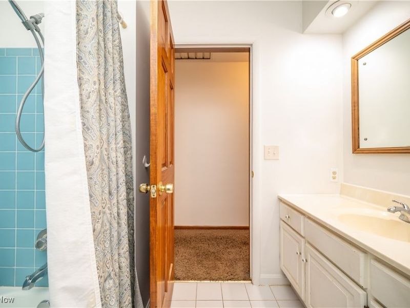 3990 Claridge Drive, Austintown, OH 44511 Photo 32