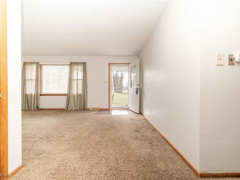 3990 Claridge Drive, Austintown, OH 44511 Photo 8