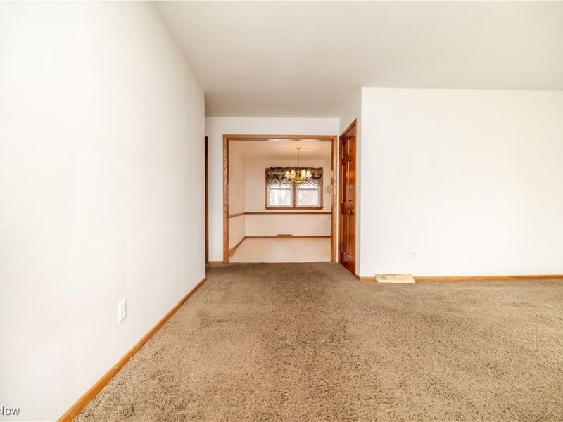 3990 Claridge Drive, Austintown, OH 44511 Photo 9