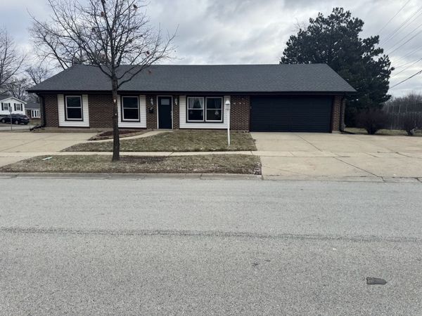 7315 Cumberland Drive, Hanover Park, IL 60133