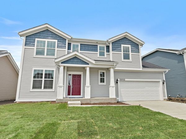 32012 Savannah Drive, Lakemoor, IL 60051