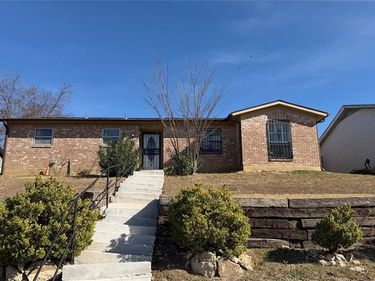 624 Botany Bay Drive, Dallas, TX 75211