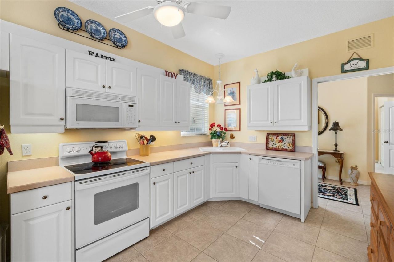 905 Barclay Court, Venice, FL 34293 Photo
