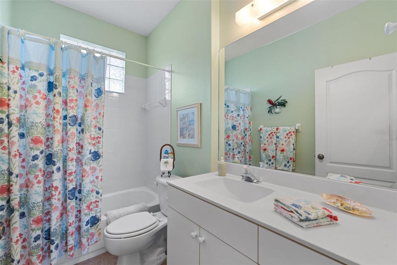905 Barclay Court, Venice, FL 34293 Photo