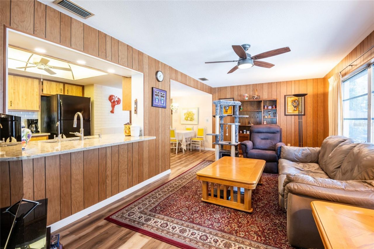 1830 Oak Forest Drive S, Clearwater, FL 33759 Photo