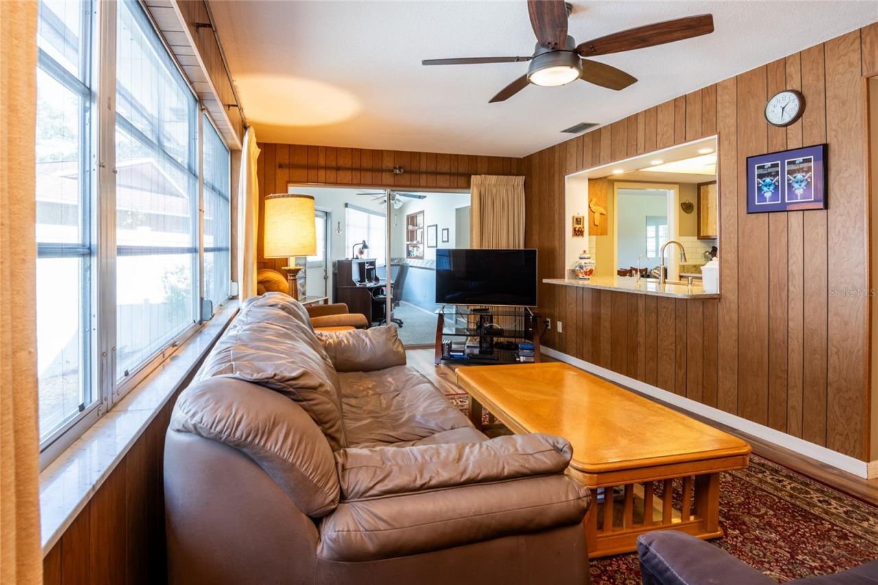 1830 Oak Forest Drive S, Clearwater, FL 33759 Photo