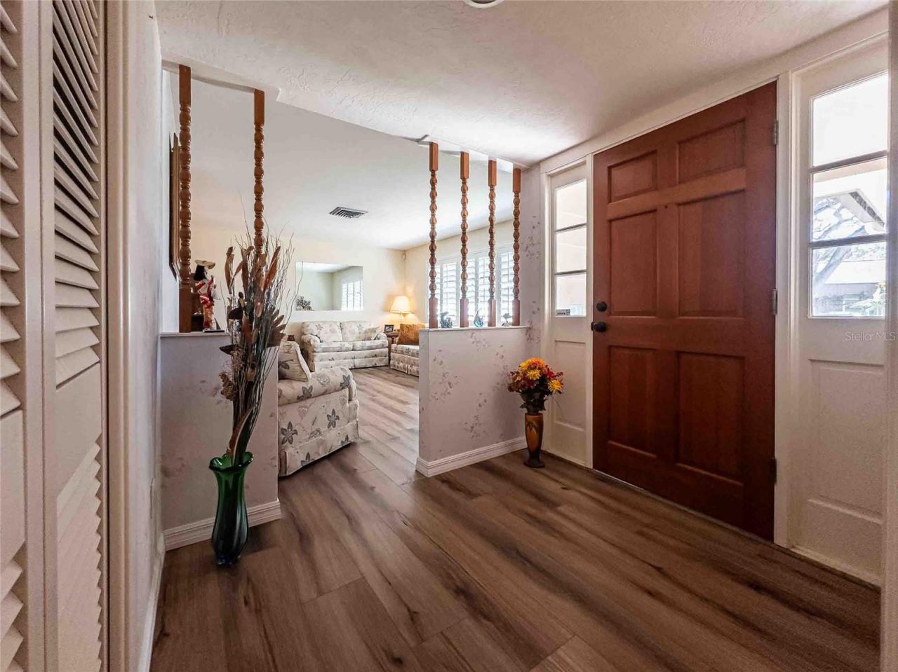 1830 Oak Forest Drive S, Clearwater, FL 33759 Photo