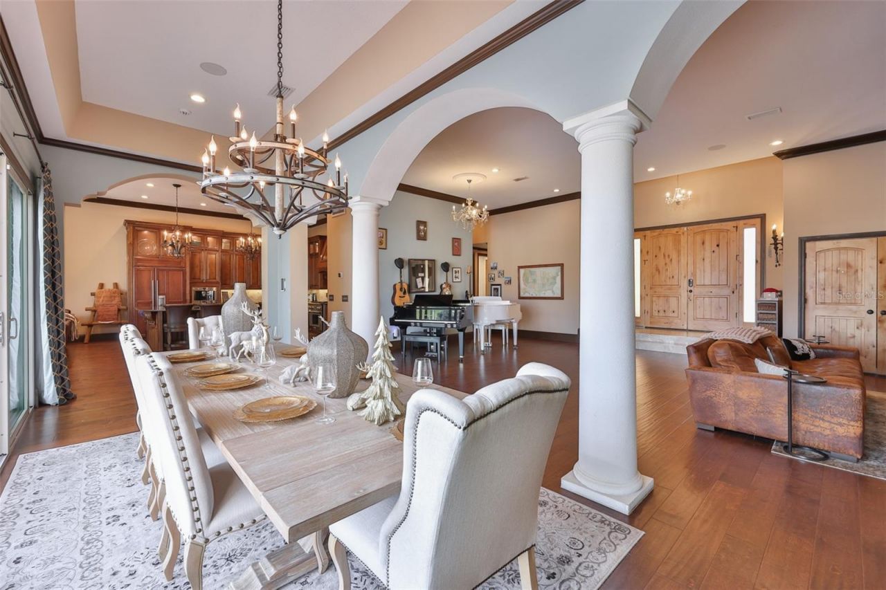 9805 Compass Point Way, Tampa, FL 33615 Photo