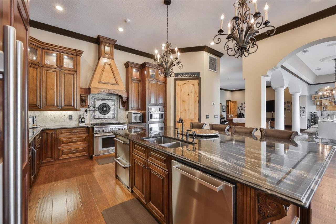 9805 Compass Point Way, Tampa, FL 33615 Photo