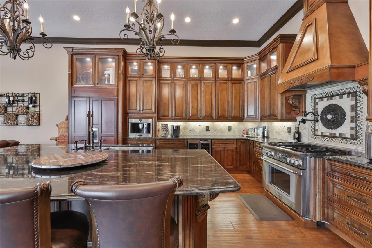 9805 Compass Point Way, Tampa, FL 33615 Photo