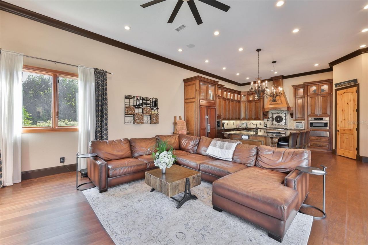 9805 Compass Point Way, Tampa, FL 33615 Photo