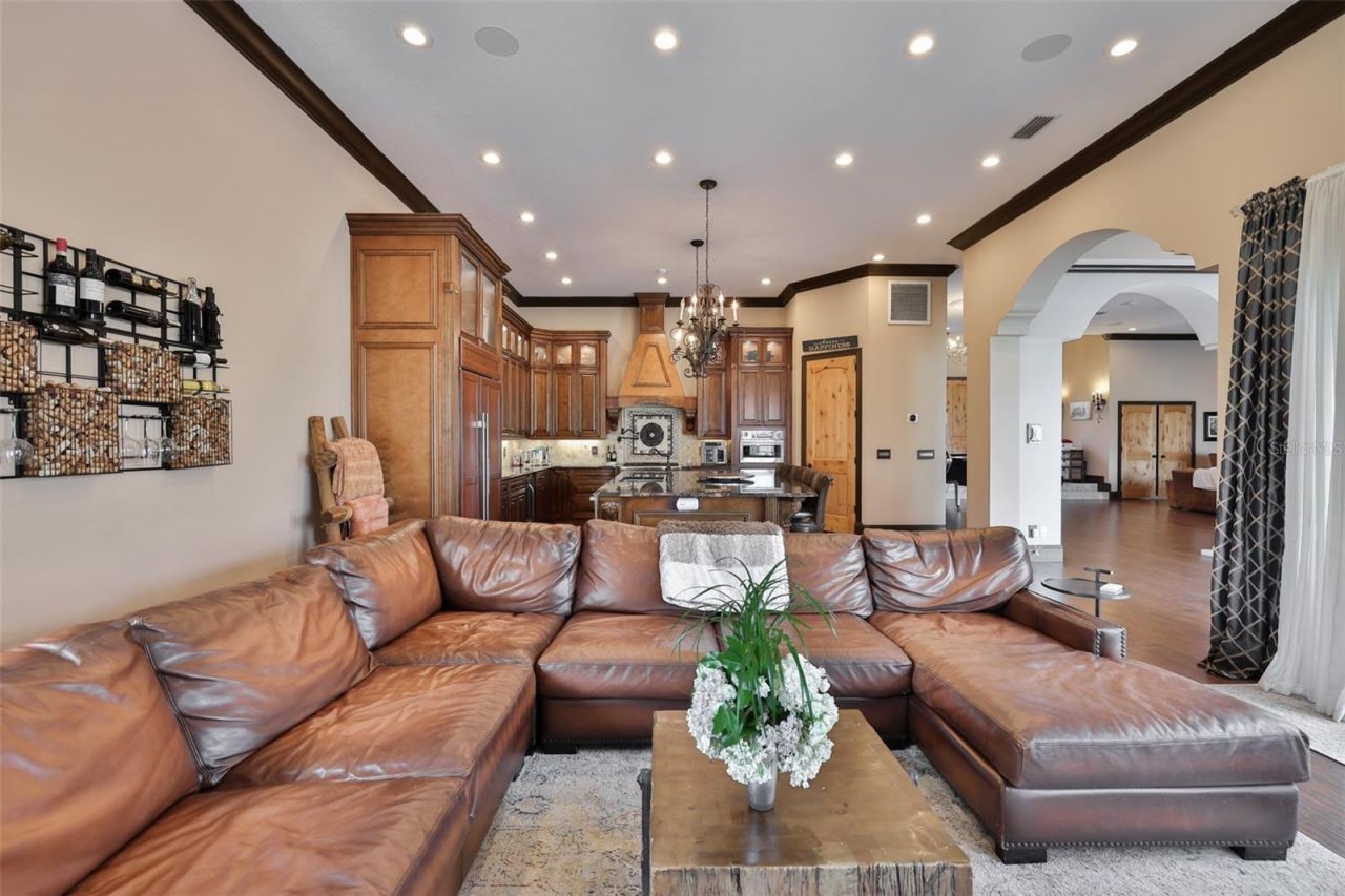 9805 Compass Point Way, Tampa, FL 33615 Photo