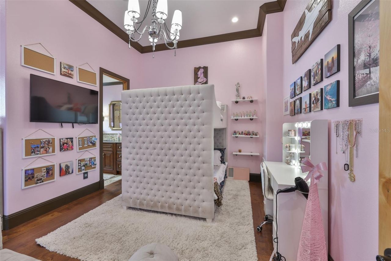 9805 Compass Point Way, Tampa, FL 33615 Photo