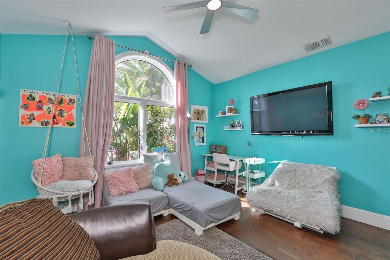 9805 Compass Point Way, Tampa, FL 33615 Photo