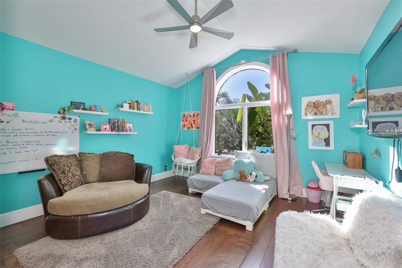 9805 Compass Point Way, Tampa, FL 33615 Photo