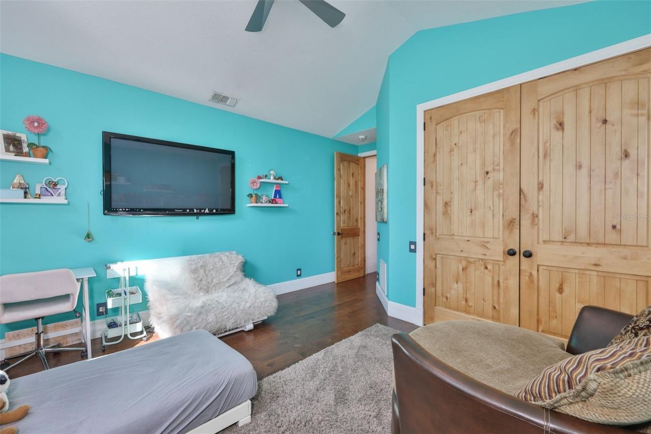 9805 Compass Point Way, Tampa, FL 33615 Photo