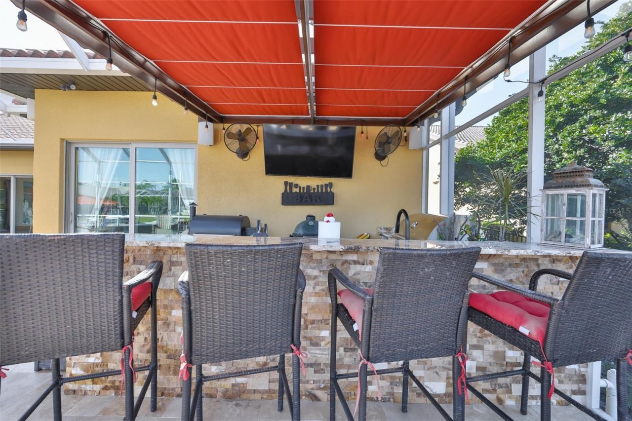 9805 Compass Point Way, Tampa, FL 33615 Photo