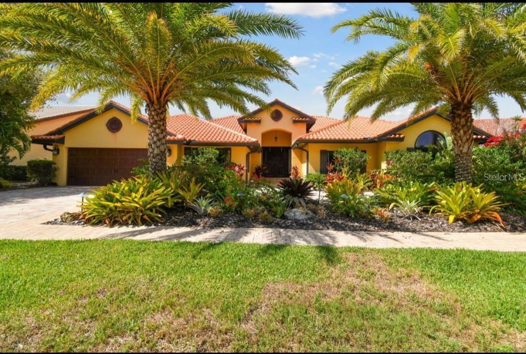 9805 Compass Point Way, Tampa, FL 33615 Photo