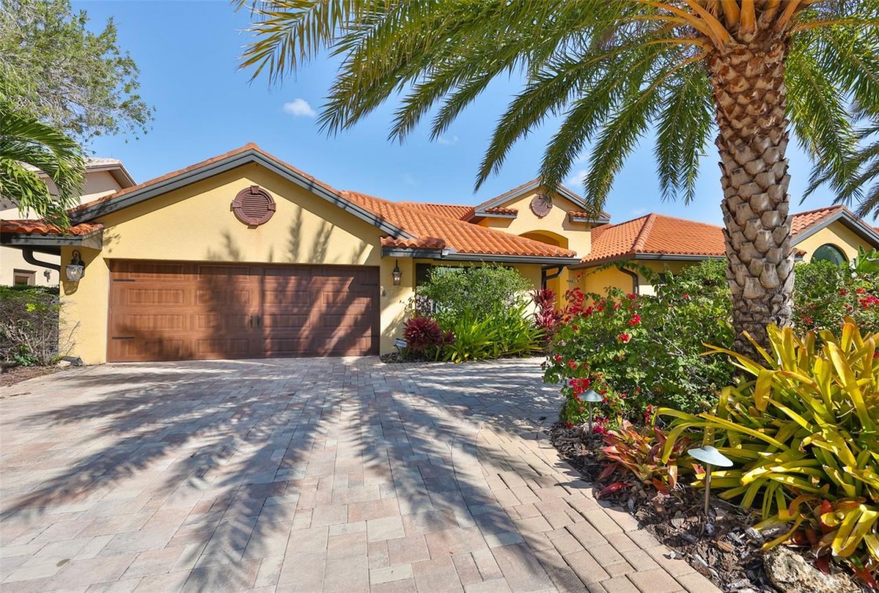 9805 Compass Point Way, Tampa, FL 33615 Photo