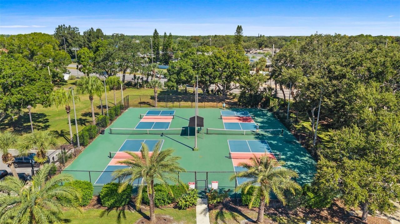 9805 Compass Point Way, Tampa, FL 33615 Photo