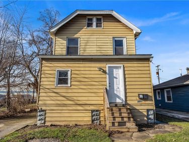 3992 E 26th Street, Unit 1/DN, Newburgh Heights, OH 44105