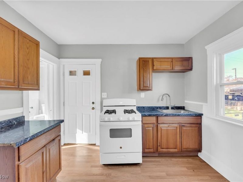 3992 E 26th Street, Unit 1/DN, Newburgh Heights, OH 44105 Photo 8