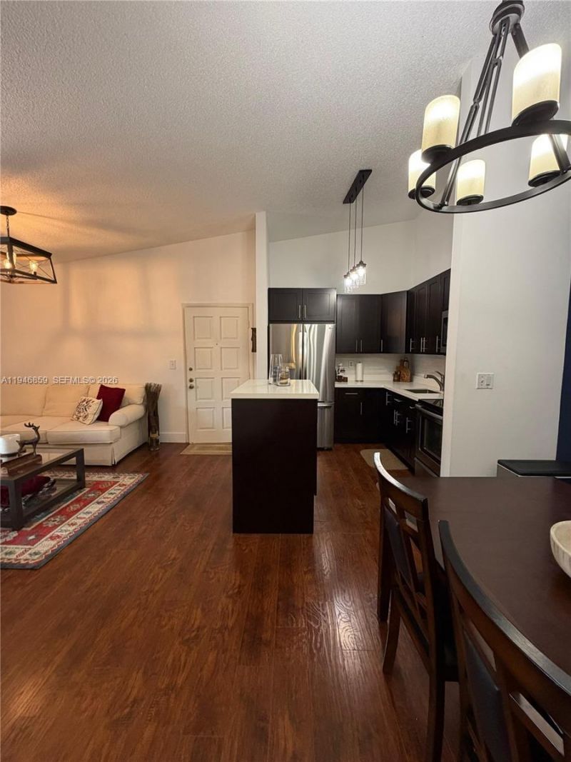 4944 NW 102nd Ave, Unit 204-3, Doral, FL 33178 Photo