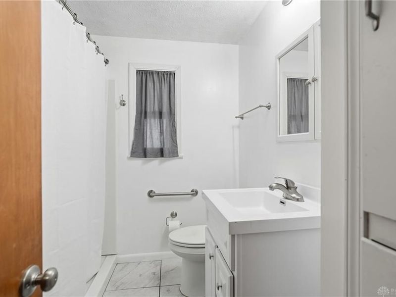 5117 Pensacola Boulevard, Moraine, OH 45439 Photo 17