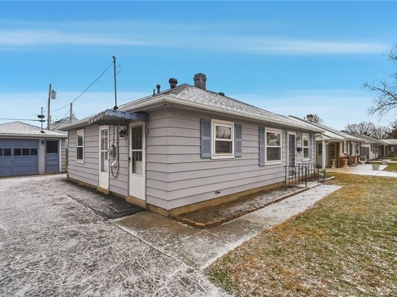 5117 Pensacola Boulevard, Moraine, OH 45439 Photo 3