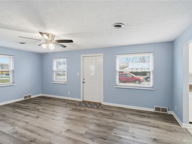 5117 Pensacola Boulevard, Moraine, OH 45439 Photo 7