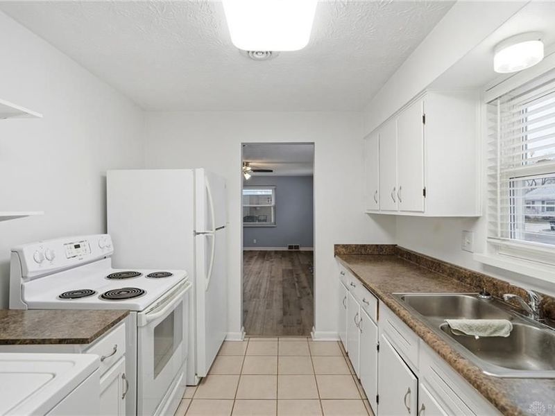 5117 Pensacola Boulevard, Moraine, OH 45439 Photo 9