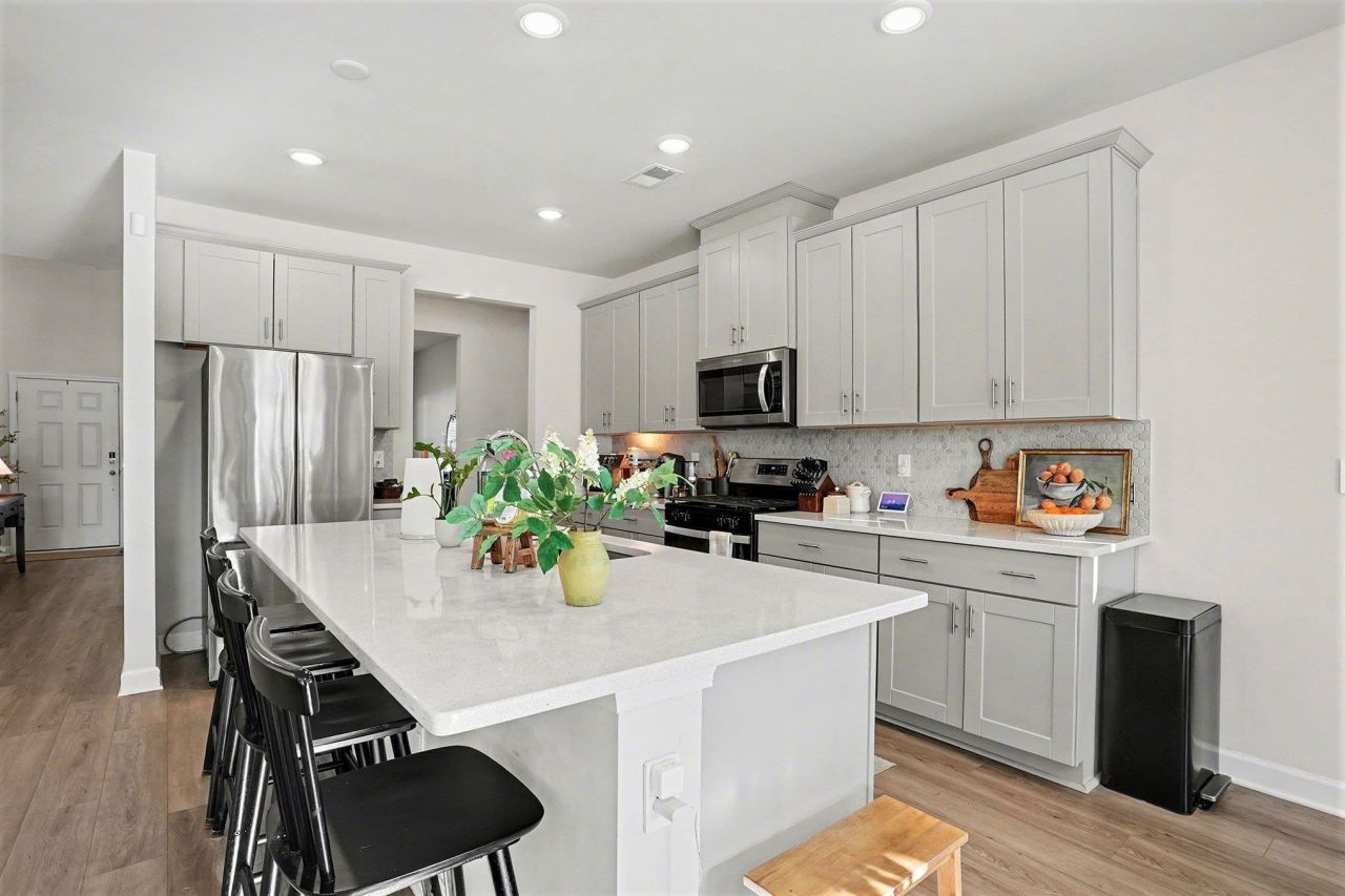 4071 Bayhill St. Photo 12