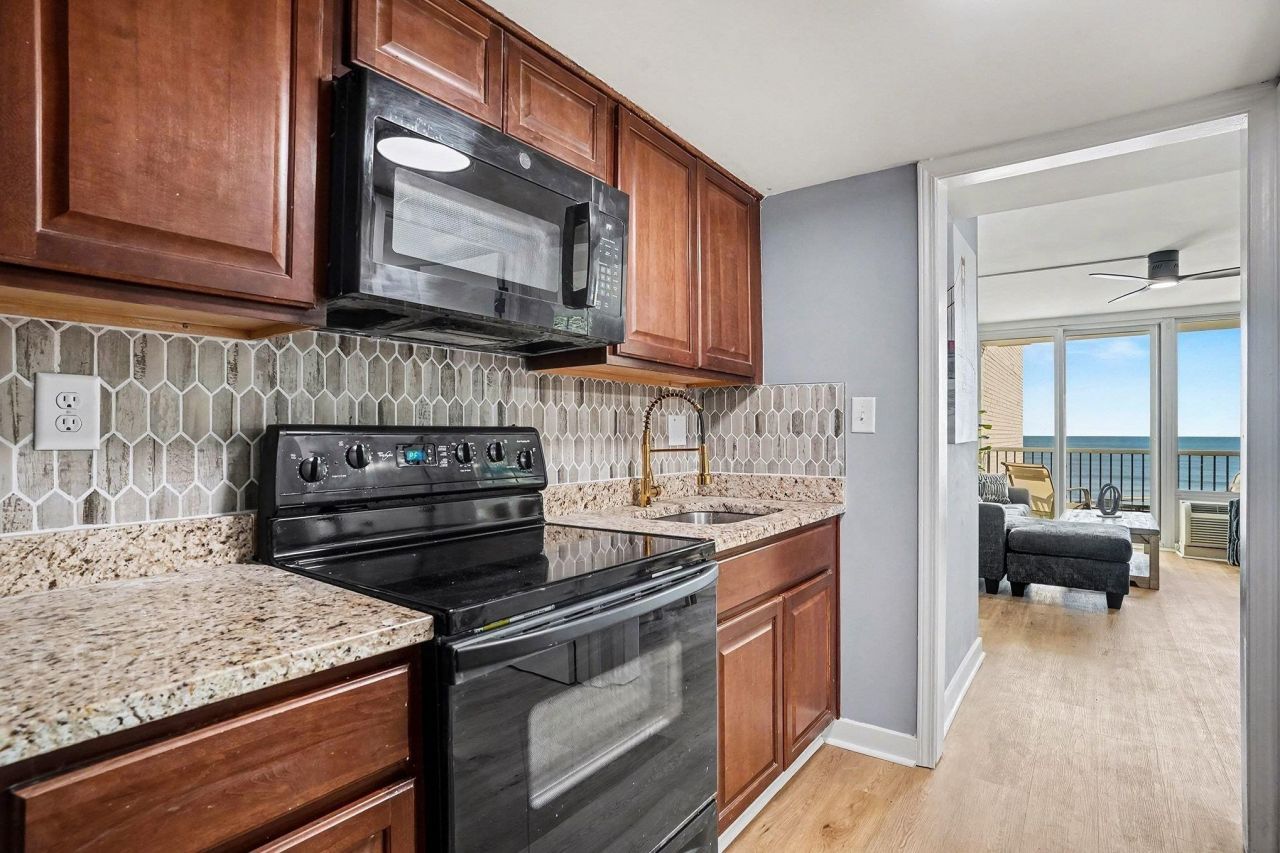 200 76th Ave. N Photo 21