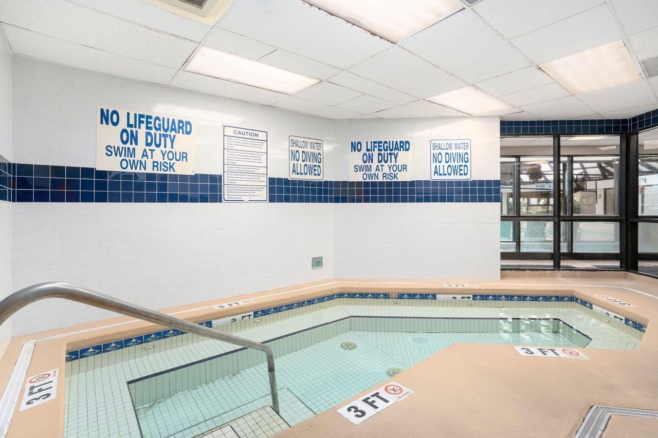 200 76th Ave. N Photo 8