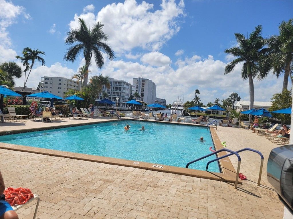3233 NE 34th Street, Unit 322, Fort Lauderdale, FL 33308 Photo