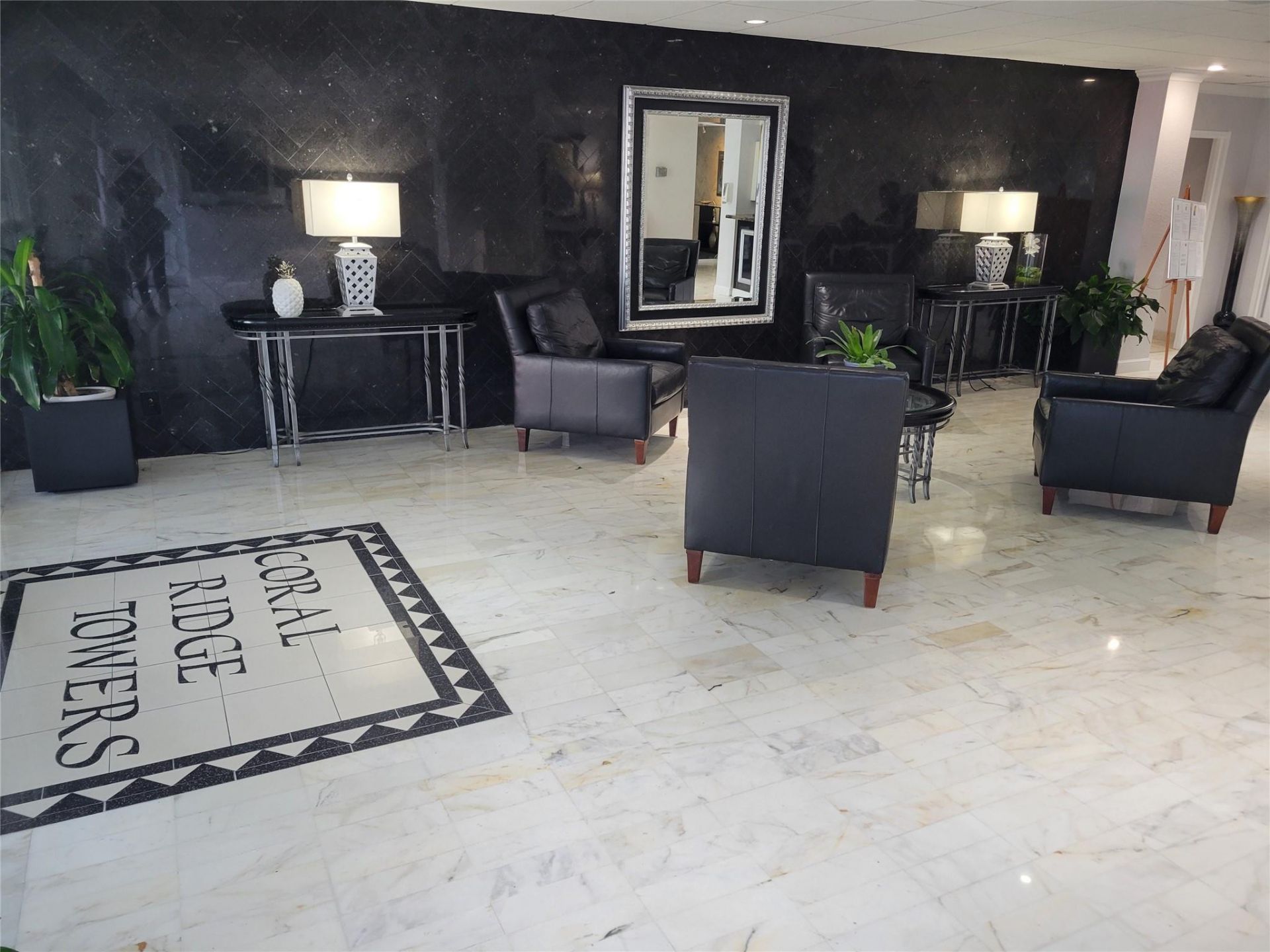 3233 NE 34th Street, Unit 322, Fort Lauderdale, FL 33308 Photo