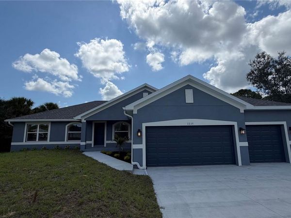 2239 N BISCAYNE DRIVE, NORTH PORT, FL 34291