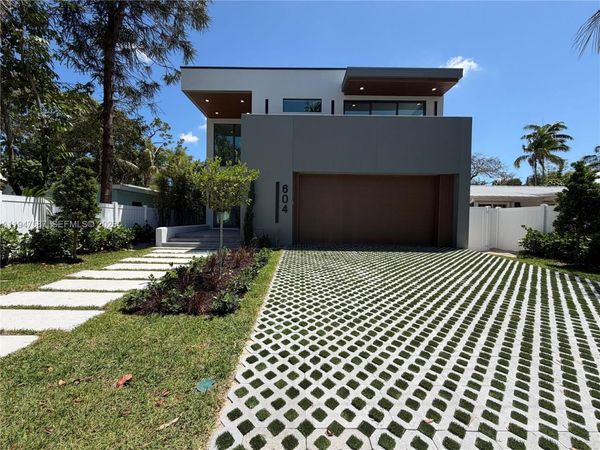 604 SW 7th St, Fort Lauderdale, FL 33315