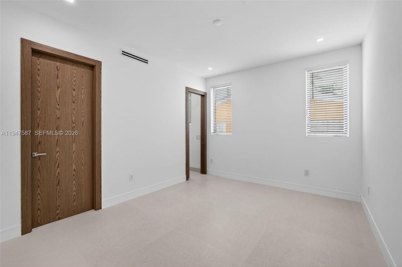 604 SW 7th St, Fort Lauderdale, FL 33315 Photo