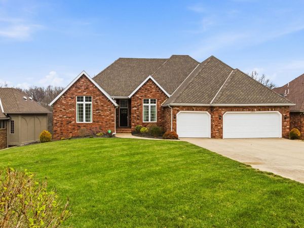 4900 S Bellhurst Avenue, Springfield, MO 65804