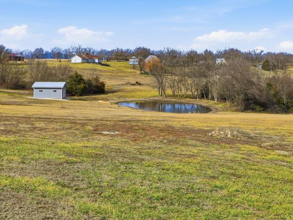 1645 E 512th Road, Bolivar, MO 65613