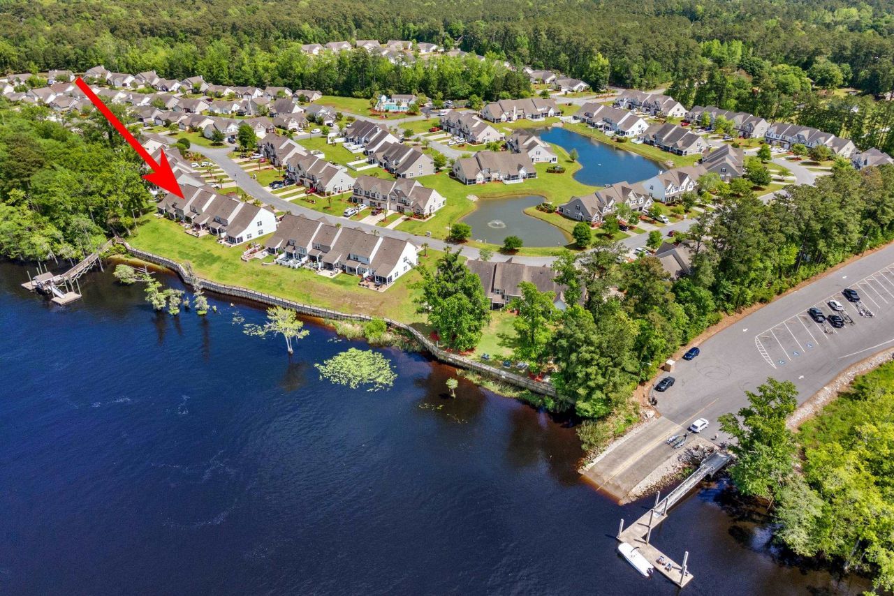 723 Riverward Dr. Photo 5