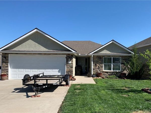 903 Ingleside Drive, Pleasant Hill, MO 64080