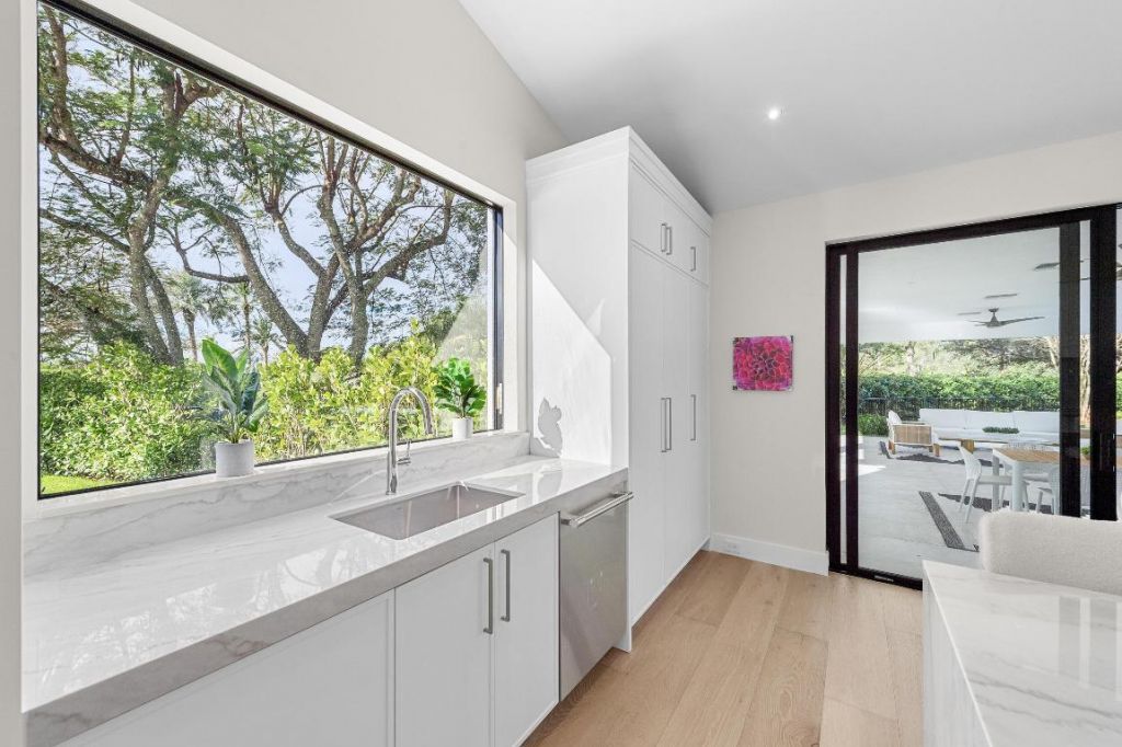 15865 Hiller Street, Wellington, FL 33414 Photo