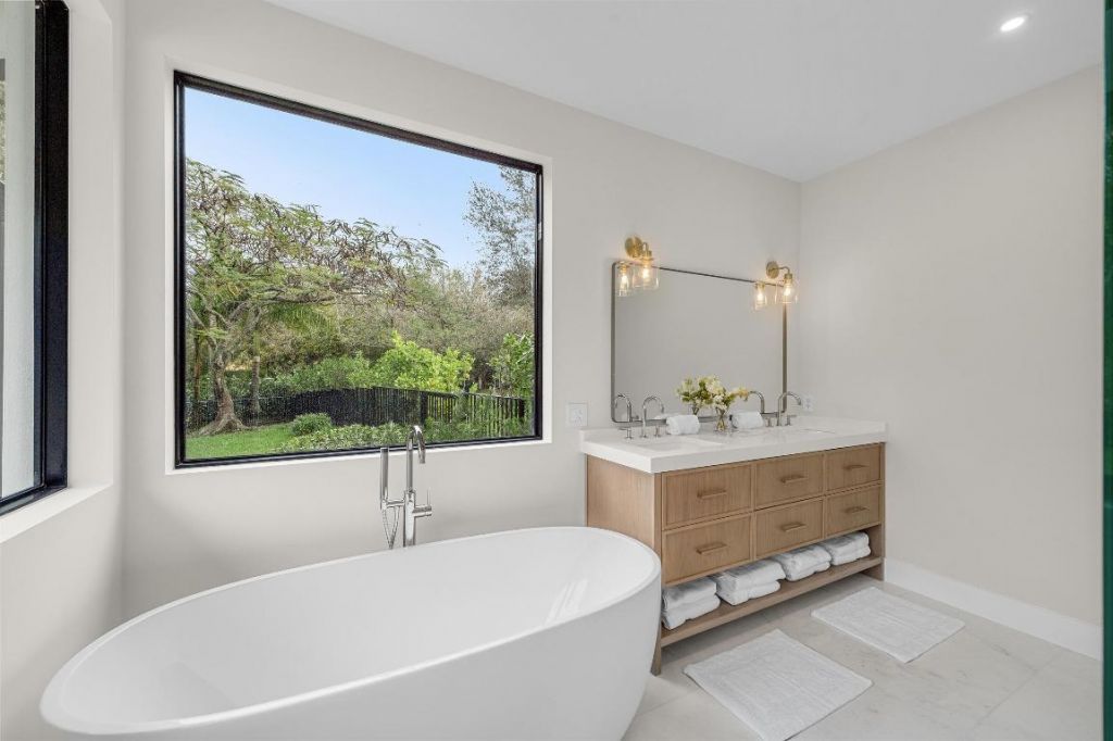 15865 Hiller Street, Wellington, FL 33414 Photo