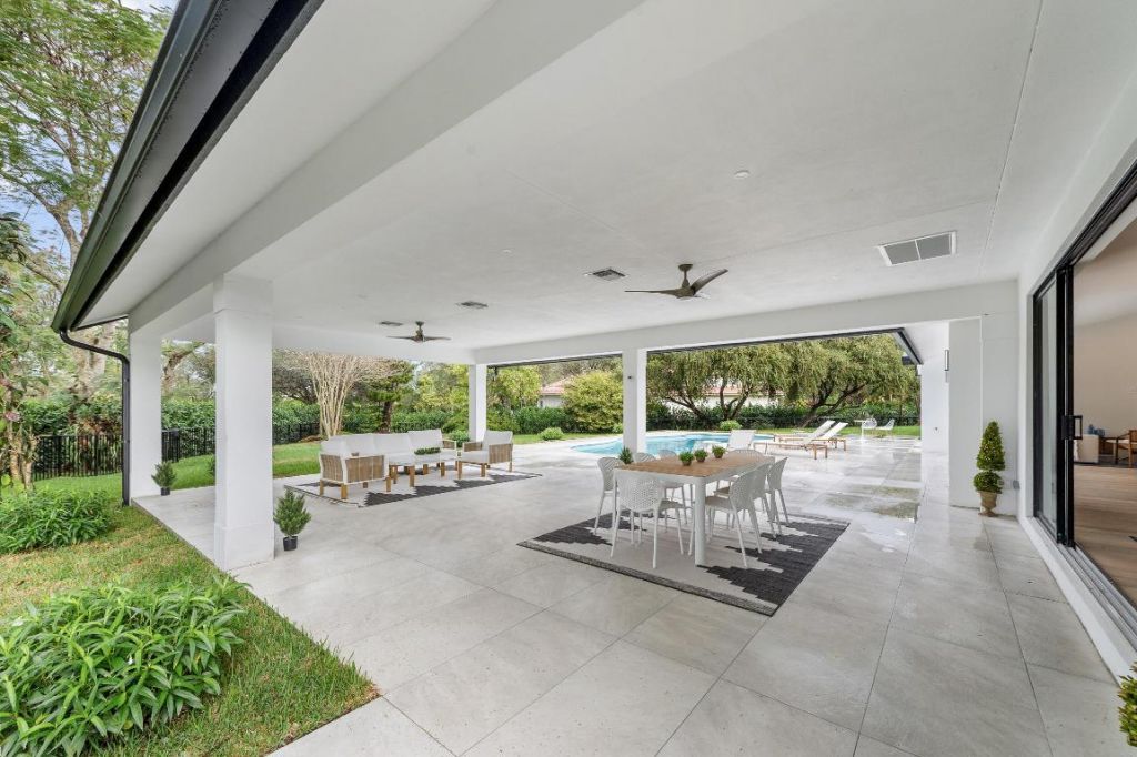 15865 Hiller Street, Wellington, FL 33414 Photo