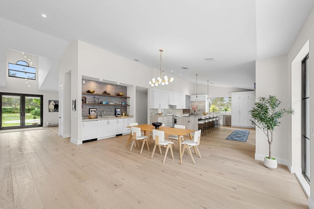 15865 Hiller Street, Wellington, FL 33414 Photo