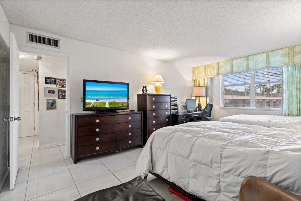 5200 N Ocean Boulevard, Unit 115A, Fort Lauderdale, FL 33308 Photo